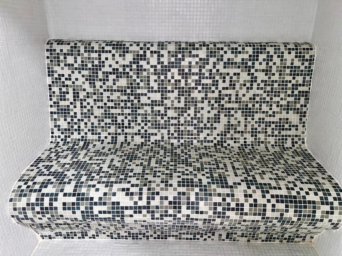Apartament Romana Ii *