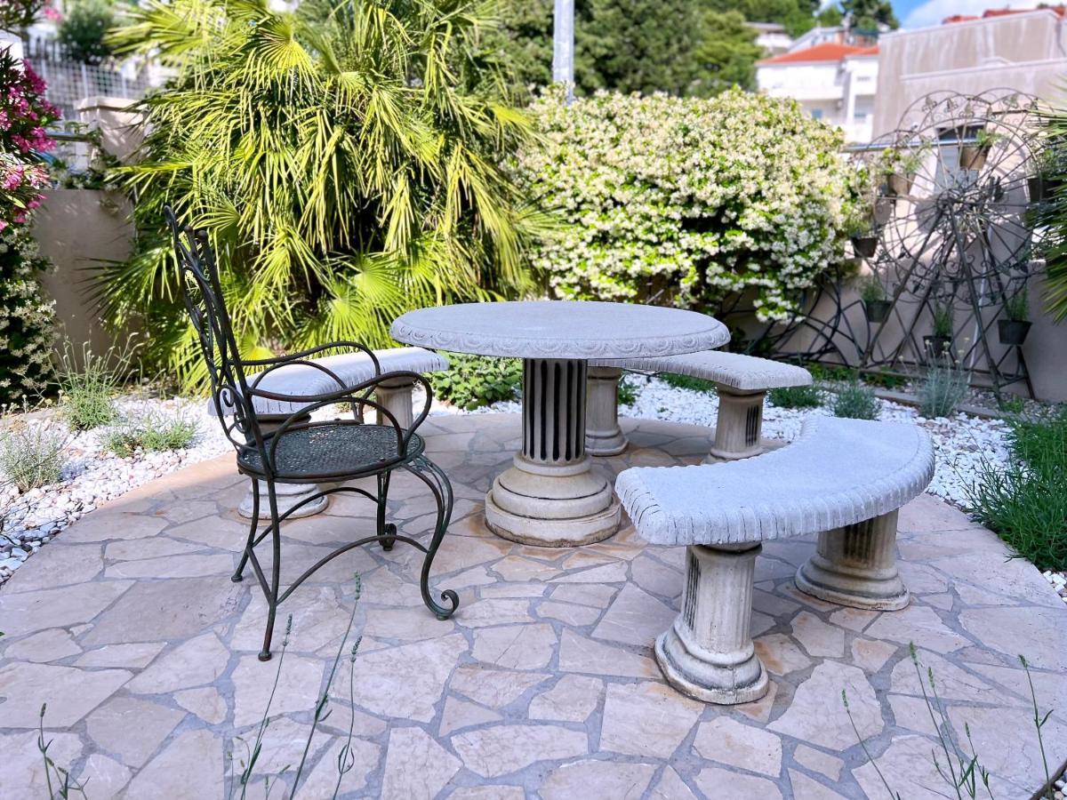 Romana Ii * Omis