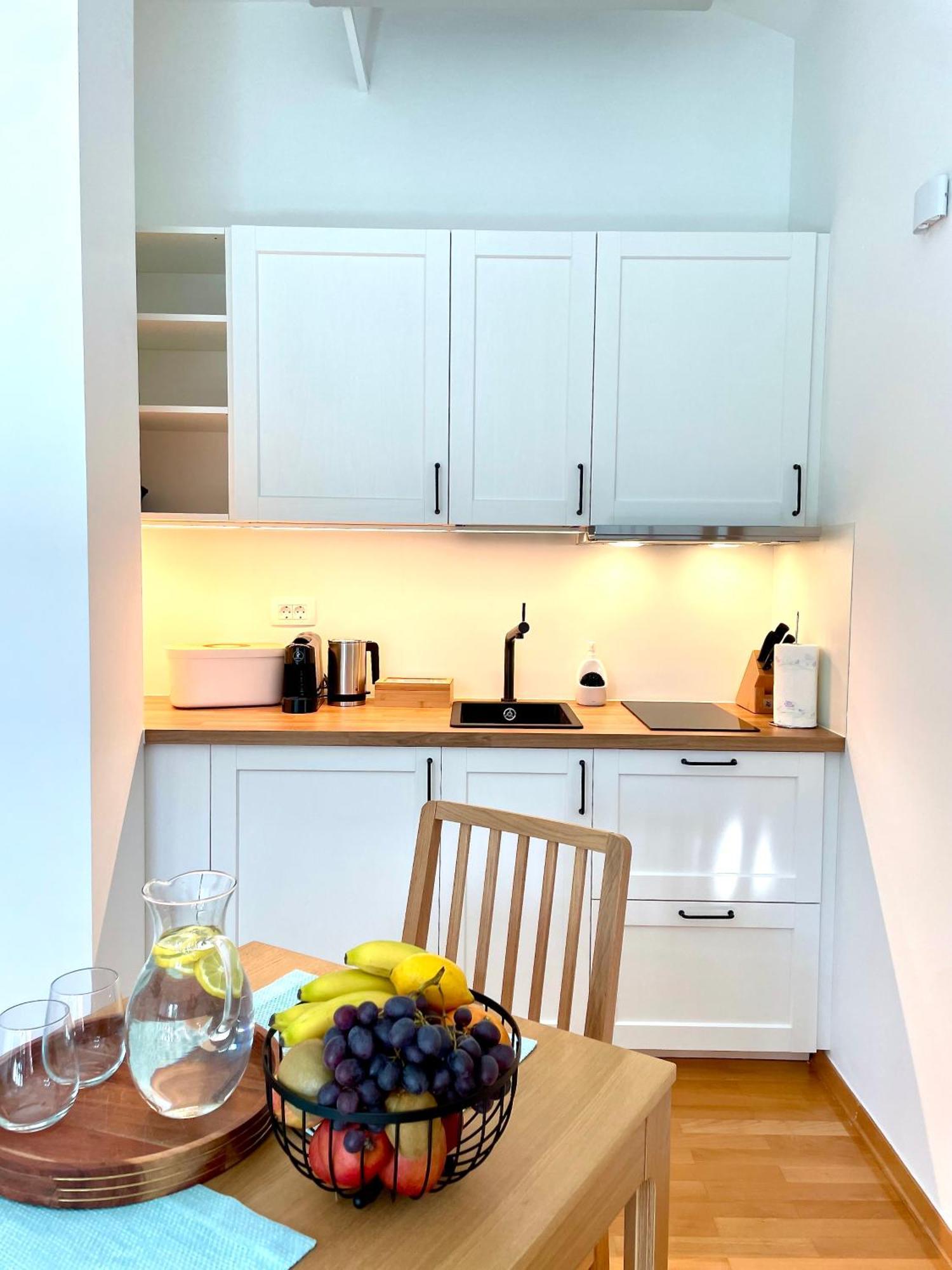 Apartment Romana Ii